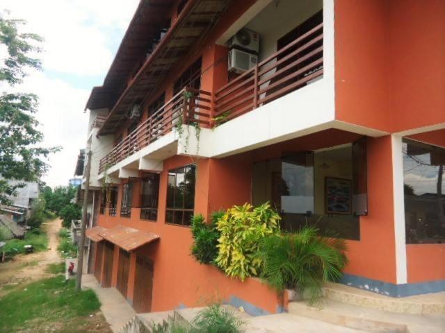 Hostal El Puerto Yurimaguas Екстер'єр фото