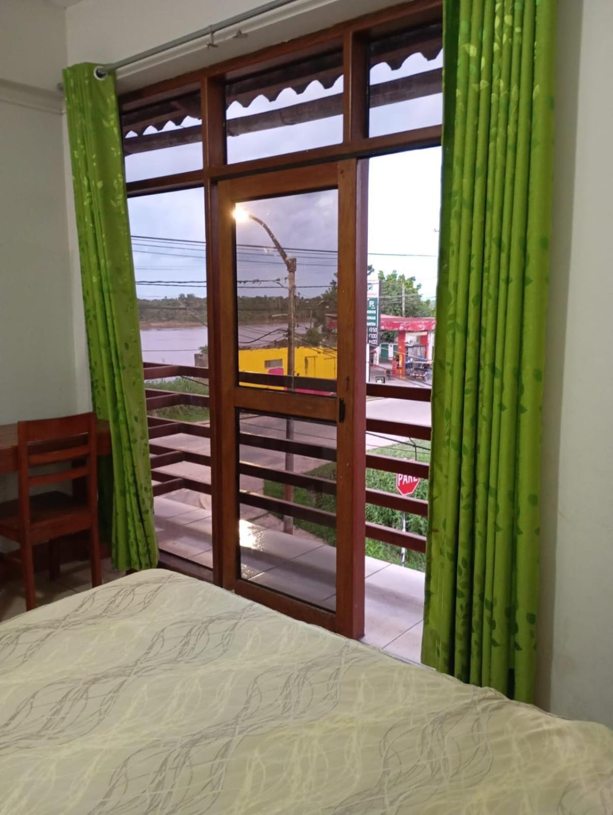 Hostal El Puerto Yurimaguas Екстер'єр фото