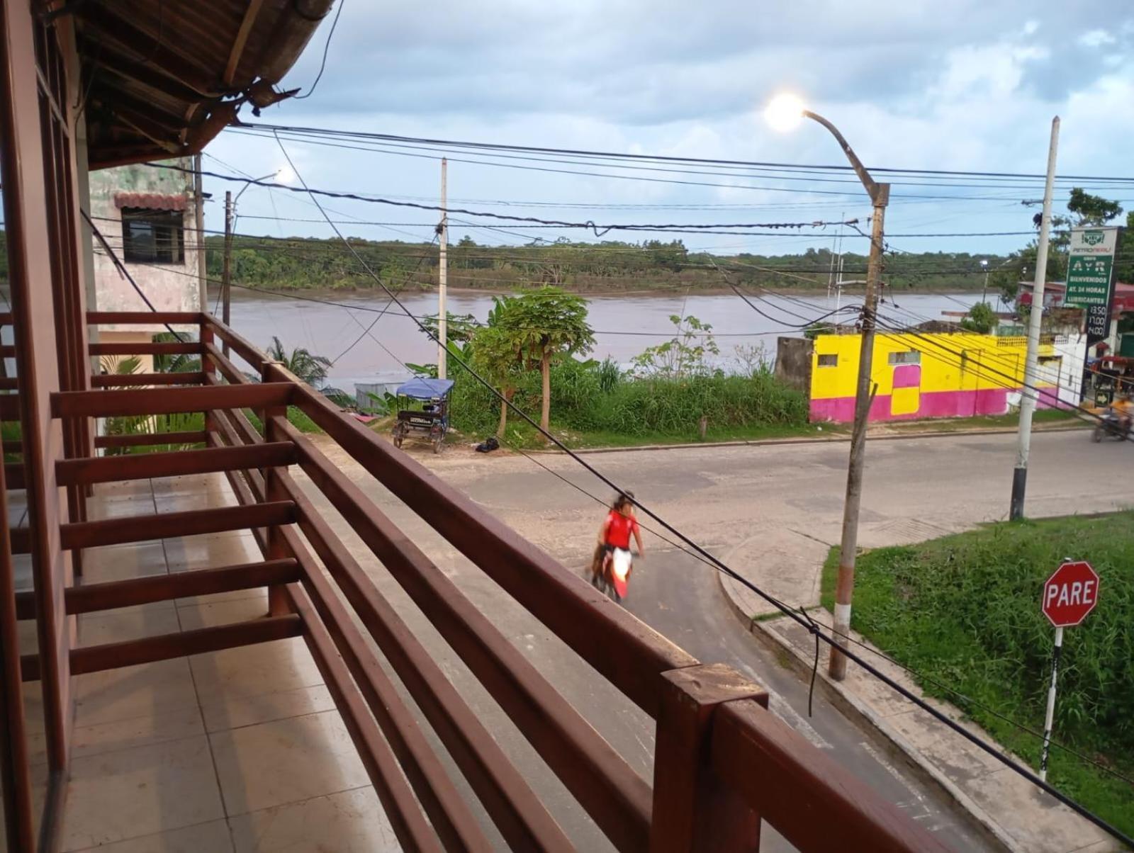 Hostal El Puerto Yurimaguas Екстер'єр фото
