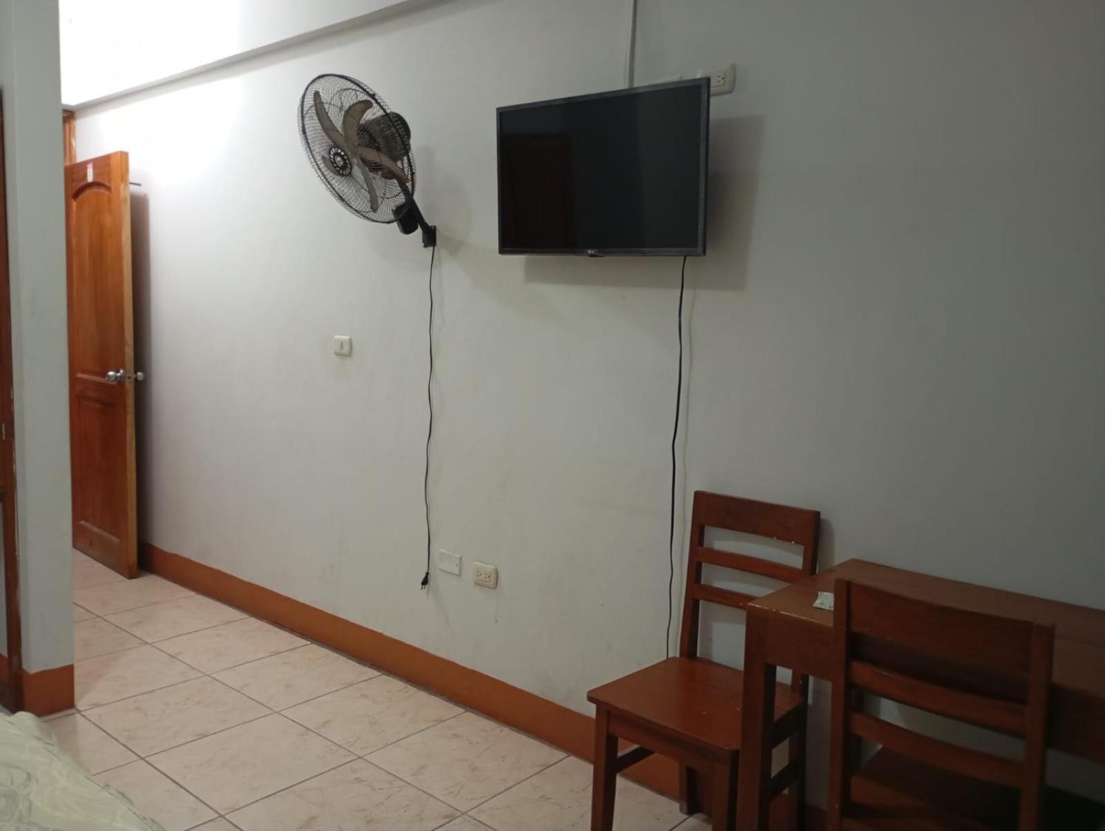 Hostal El Puerto Yurimaguas Екстер'єр фото