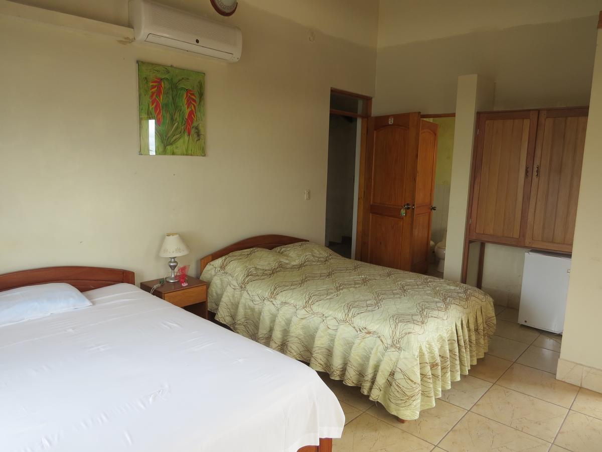 Hostal El Puerto Yurimaguas Екстер'єр фото
