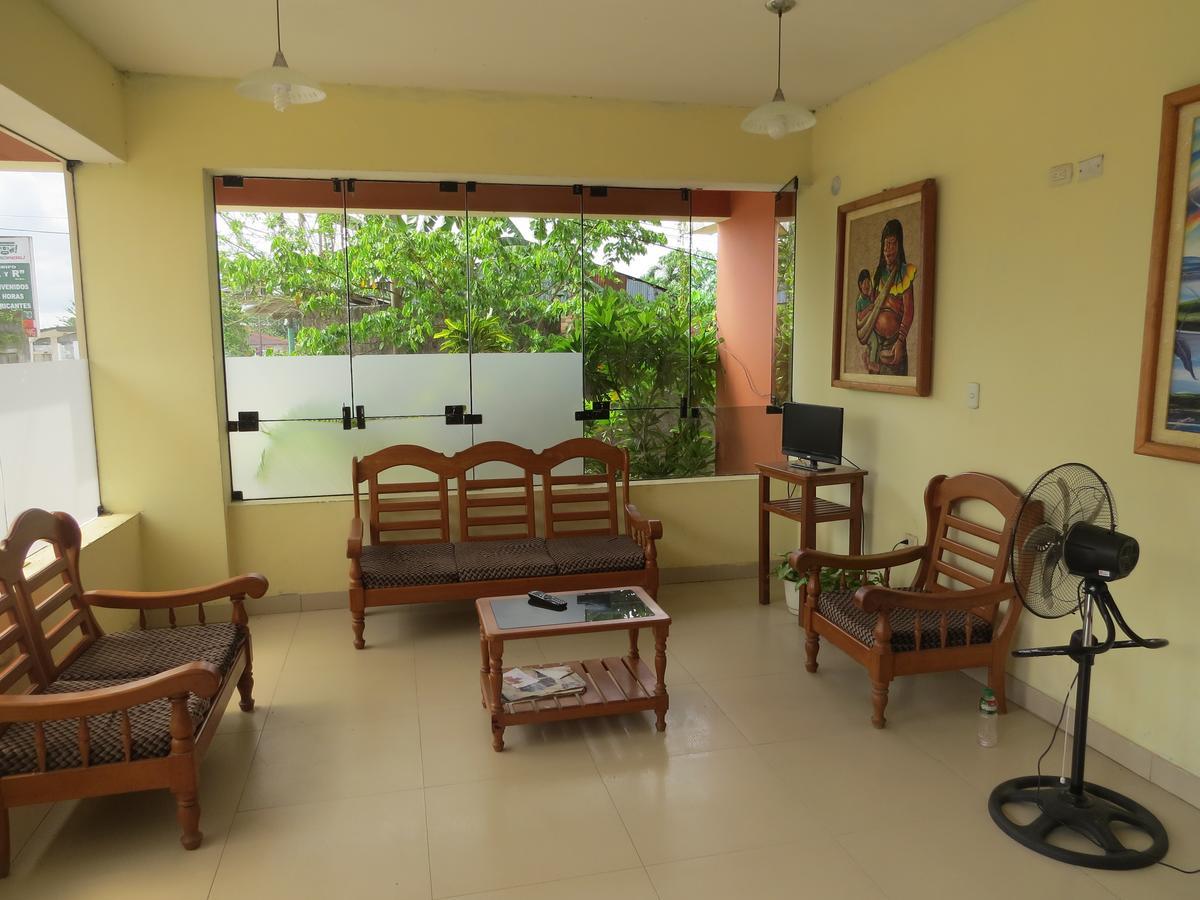 Hostal El Puerto Yurimaguas Екстер'єр фото